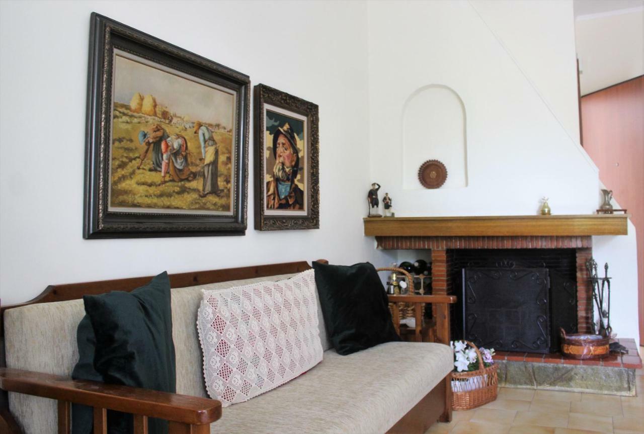 Traditional House Peraia  Екстер'єр фото